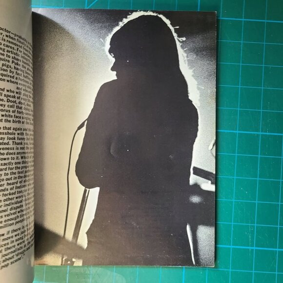 Jefferson Airplane: Words, Music and Chords for 10 Songs Including Tablature - Picture 6 of 8